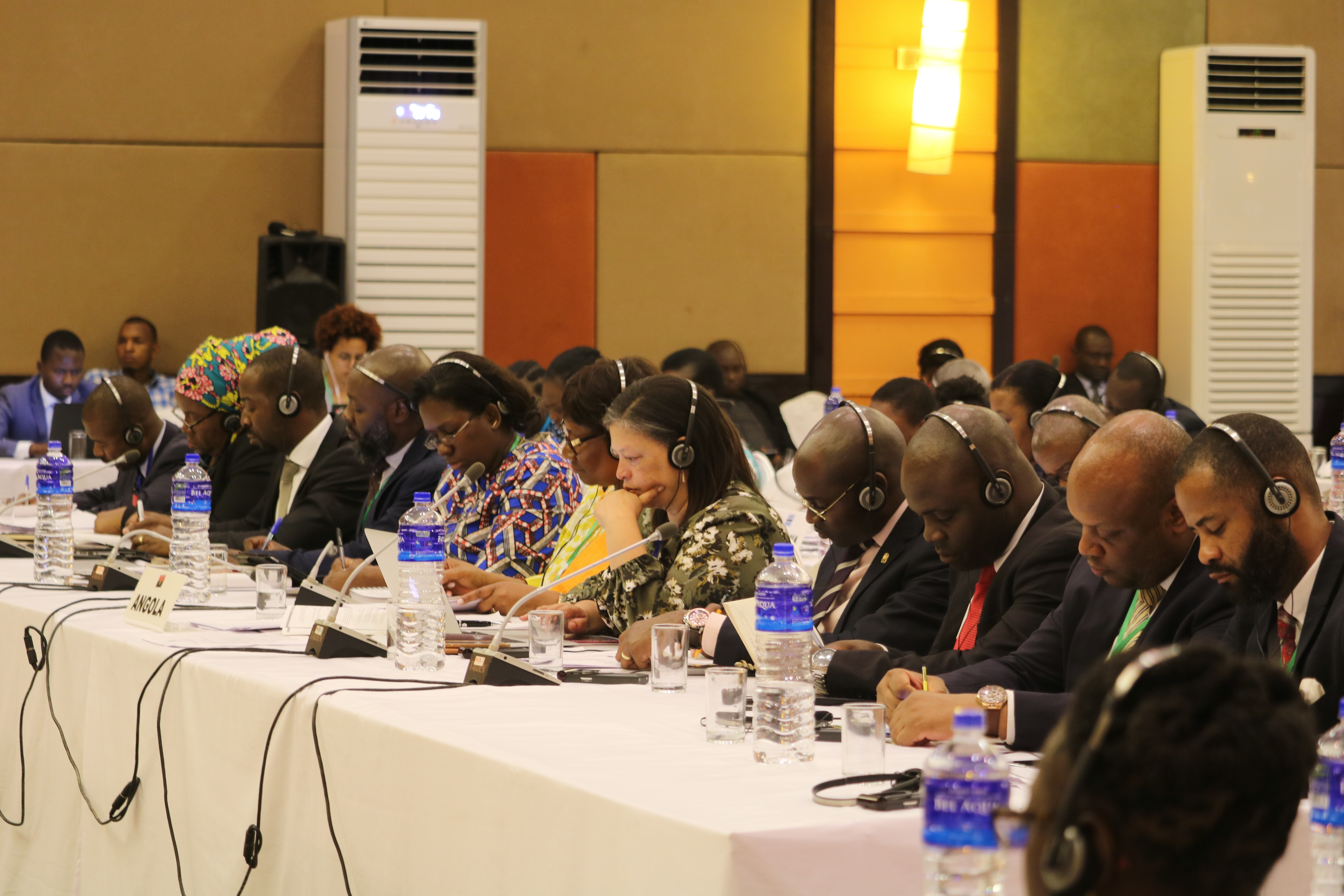 Angola apresenta relatório “desequilibrado e insuficiente”
