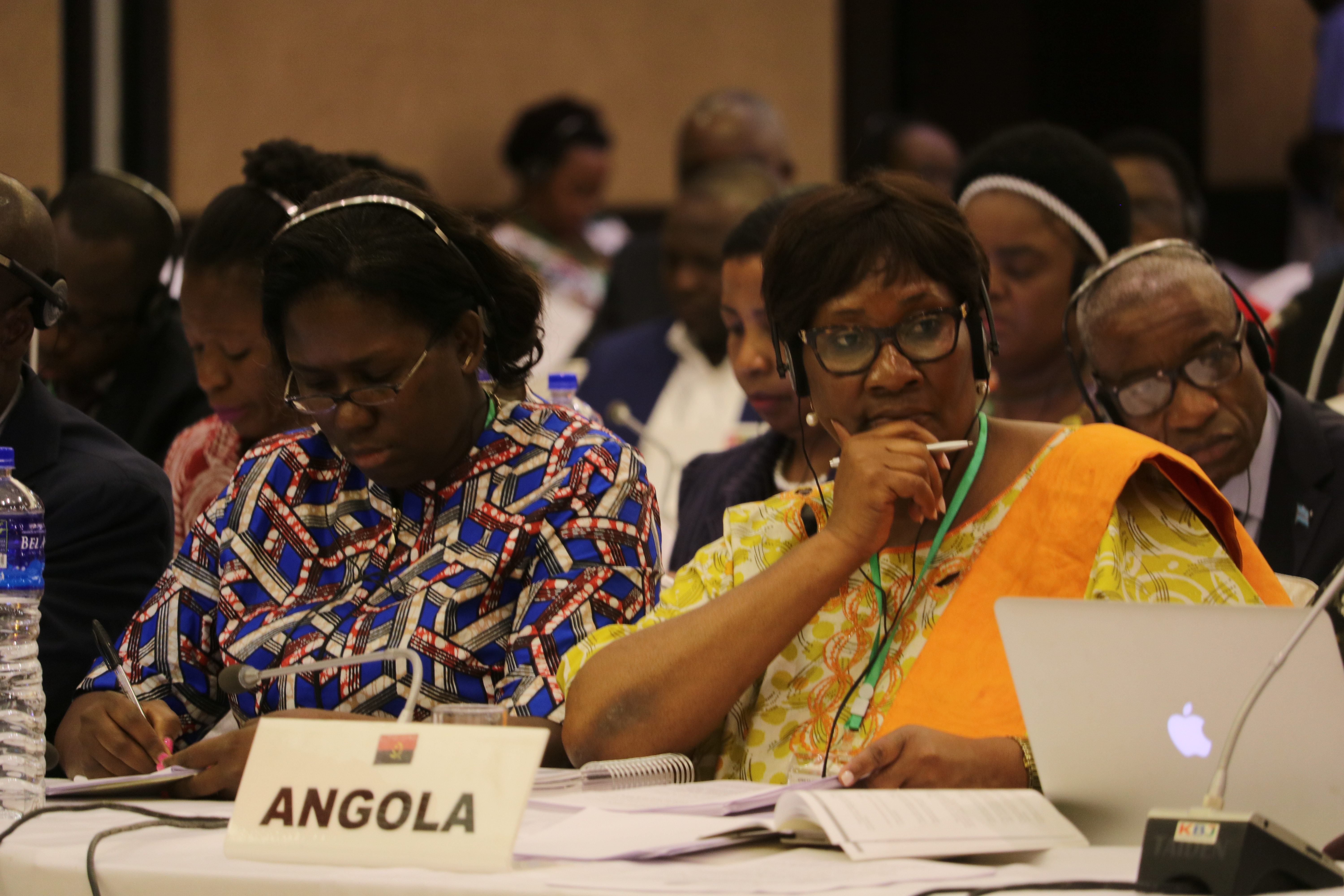 Angola apresenta relatório “desequilibrado e insuficiente”