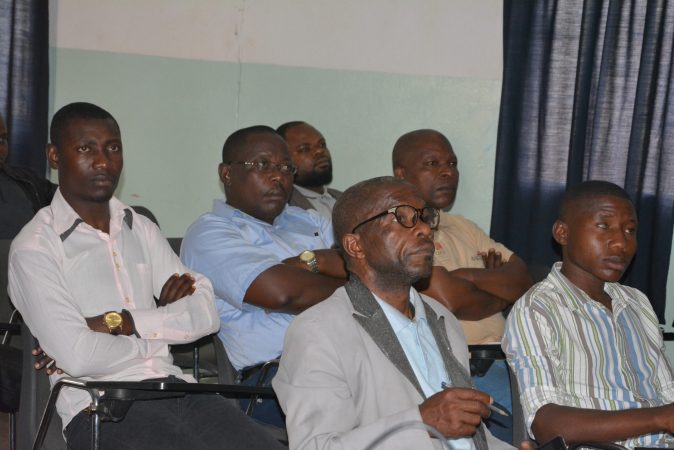 Cidadaõs no Uíge registo civil