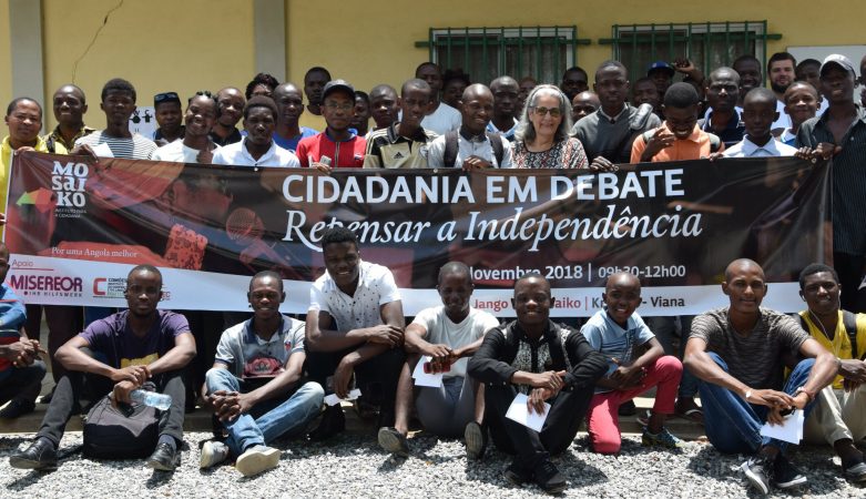 “A independência não podia ser apenas ter um hino e uma bandeira”