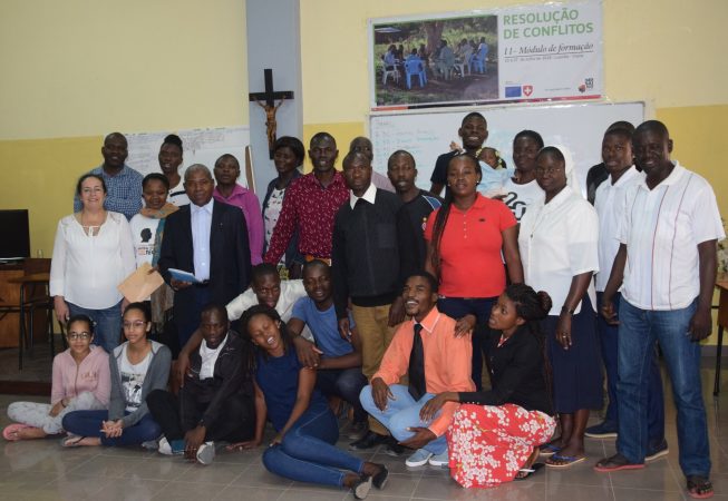 Com os Grupos Locais de Diretos Humanos