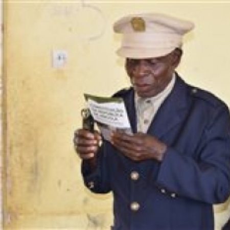 LÍDERES COMUNITÁRIOS