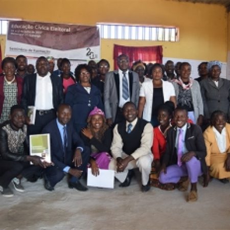 DEMOCRACIA E ELEIÇÕES NO CUANDO CUBANGO